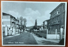 img_157568240271a