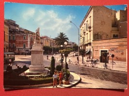 img_175863375651a